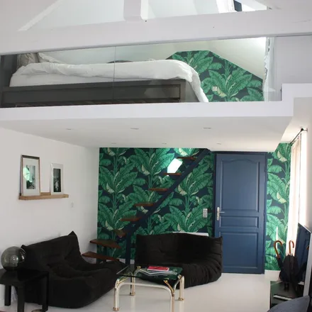 Rent this 1 bed apartment on 6 Avenue du Général de Gaulle in 78290 Croissy-sur-Seine, France