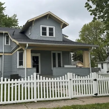 Buy this 4 bed house on 309 West Jefferson Street in Osceola, IA 50213