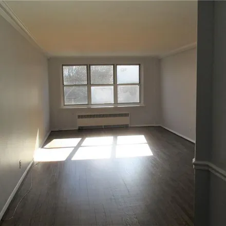 Image 7 - 811 Palmer Road, Lawrence Park, City of Yonkers, NY 10708, USA - Apartment for rent