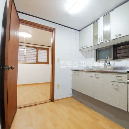 Rent this studio apartment on 서울특별시 서대문구 북가좌동 80-185