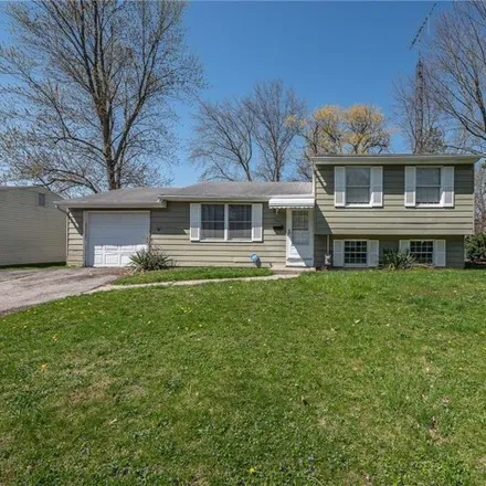 Buy this 3 bed house on 145 Ivanhill Road in Toledo, OH 43615