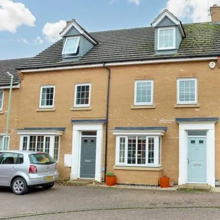 Buy this 3 bed townhouse on Fennel Drive in Red Lodge, IP28 8UZ