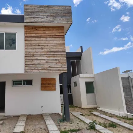Buy this 3 bed house on Calle Gustavo Díaz Ordaz in 90010 Tlaxcala, TLA