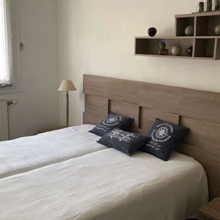 Rent this 2 bed apartment on 20 Avenue Alcide Gabaret in 85100 Les Sables-d'Olonne, France