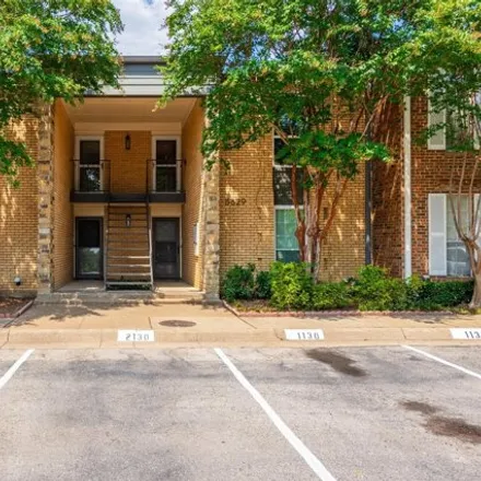 Buy this 1 bed condo on 15971 Coolwood Drive in Dallas, TX 75248