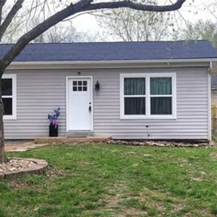 Buy this 3 bed house on 187 Cedar Ridge Drive in Pacific, MO 63069
