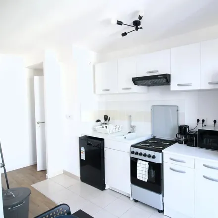 Image 5 - Résidence Amadeus - Bâtiment C, 27 Rue Mozart, 92110 Clichy, France - Apartment for rent