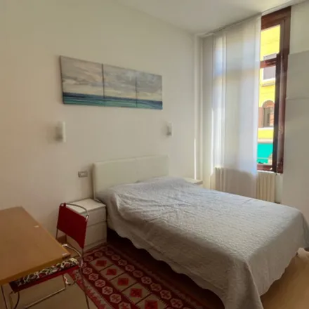 Image 9 - Pizza al Volo, Campo Santa Margherita 2944, 30123 Venice VE, Italy - Apartment for rent