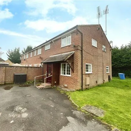 Buy this 1 bed house on Crofton Close in Easthampstead, RG12 0UT