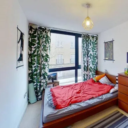 Image 2 - Carillon Court, 41 Greatorex Street, Spitalfields, London, E1 5EN, United Kingdom - Apartment for rent
