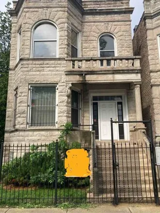 Buy this 8 bed house on 1512 South Saint Louis Avenue in Chicago, IL 60624