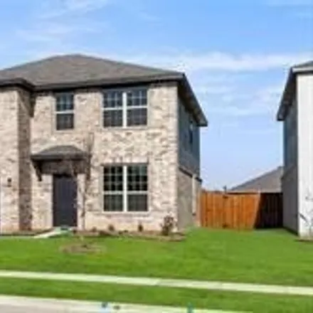 Rent this 3 bed house on Ravenwood Lane in Van Alstyne, TX 75495