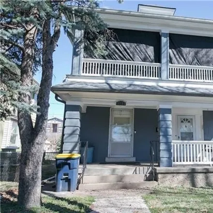 Buy this studio house on 3233 Campbell Street in Kansas City, MO 64109