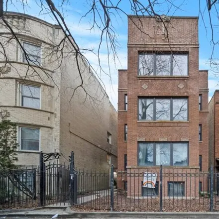 Image 3 - 7716 North Ashland Avenue, Chicago, IL 60626, USA - Condo for sale