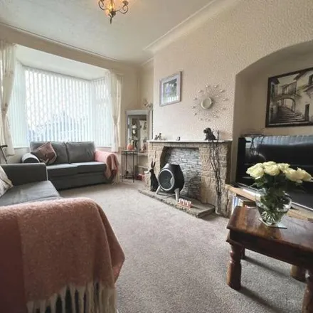 Image 2 - Darley Avenue, Blackpool, FY4 3JW, United Kingdom - Duplex for sale