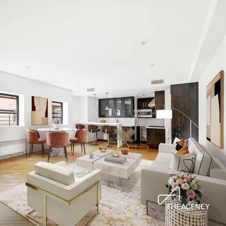Rent this 3 bed house on Madison Avenue & East 30th Street in Madison Avenue, New York