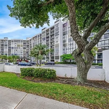 Buy this 3 bed condo on 1000 Parkview Drive in Hallandale Beach, FL 33009