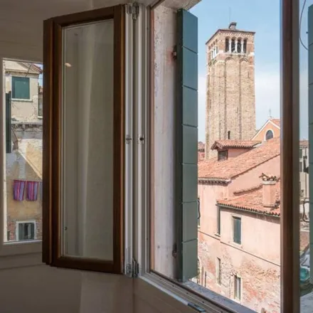 Image 7 - Palazzo Dolfin, Calle del Traghetto Vecchio, 30125 Mestre VE, Italy - Apartment for rent