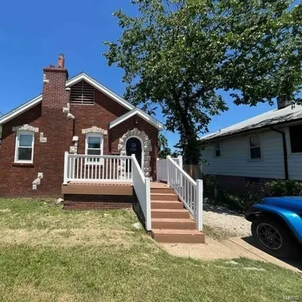 Buy this 2 bed house on 7735 How Ave in Saint Louis, Missouri