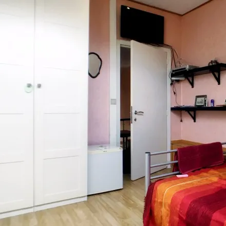 Rent this 1 bed room on Brugmann UH in Place Arthur Van Gehuchten - Arthur Van Gehuchtenplein 4, 1090 Jette