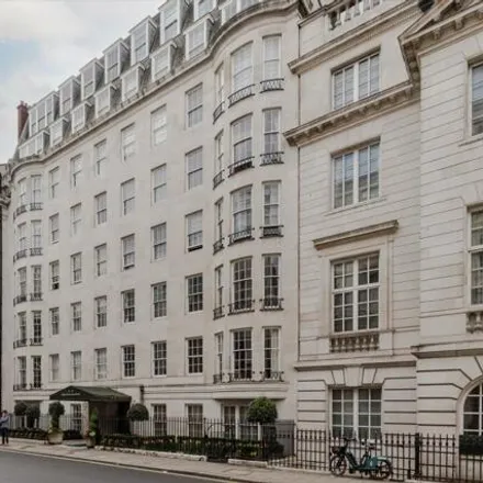 Image 2 - 42 Upper Grosvenor Street, London, W1K 7EH, United Kingdom - Apartment for sale