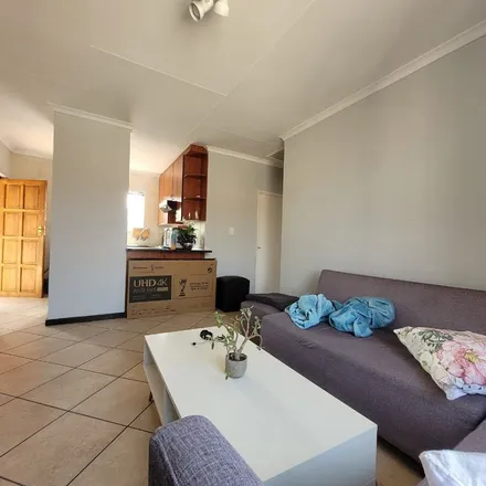 Rent this 2 bed apartment on Dubloon Avenue in Wilgeheuwel, Roodepoort