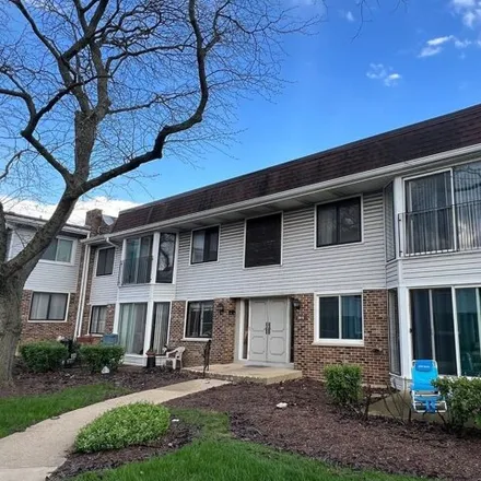 Buy this 2 bed condo on unnamed road in Woodridge, IL 60517