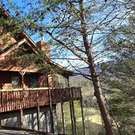 Buy this 1 bed house on 286 Whaley Drive in Gatlinburg, TN 37738