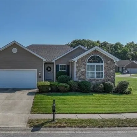 Buy this 3 bed house on 2761 Pointe Court in Bowling Green, KY 42104