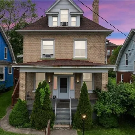 Buy this studio house on 105 North Euclid Avenue in Bellevue, Allegheny County
