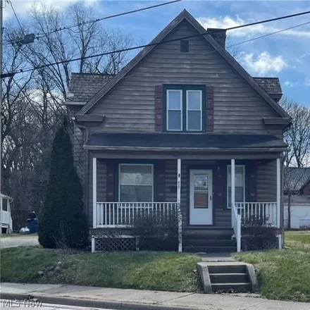 Buy this 2 bed house on 641 Franklin Avenue in Salem, OH 44460