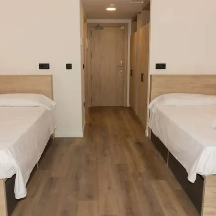 Rent this 1 bed apartment on Calisthenics park in Plaça el Carraixet, 46100 Burjassot