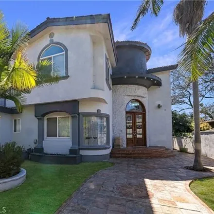 Image 2 - 4555 North Country Club Lane, Long Beach, CA 90807, USA - House for sale