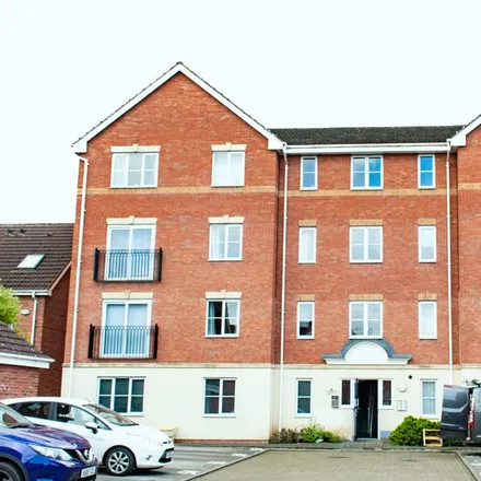 Rent this 2 bed apartment on Rawcliffe House in Cobham Way, York