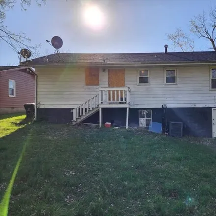 Image 4 - 493 Robert A Stalls Avenue, Carbondale, IL 62901, USA - House for sale