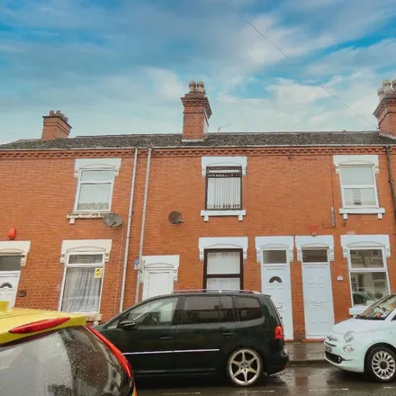 Rent this 4 bed townhouse on Wellesley Street in Hanley, ST1 4NF