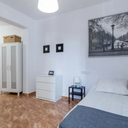 Image 2 - Carrer de Just Vilar, 24, 46011 Valencia, Spain - Room for rent
