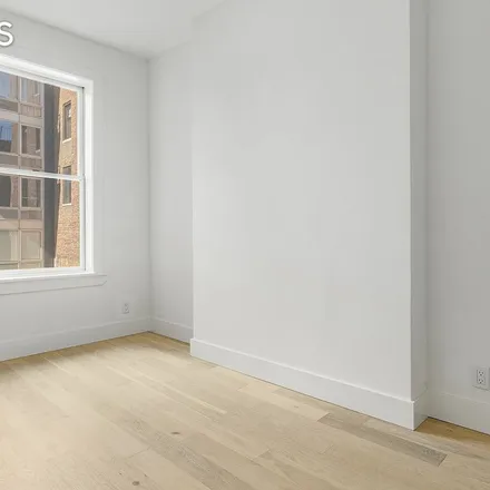 Image 4 - 234 West 20th Street, New York, NY 10011, USA - Townhouse for rent