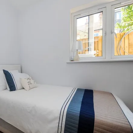 Rent this 3 bed apartment on London in SE23 2AH, United Kingdom