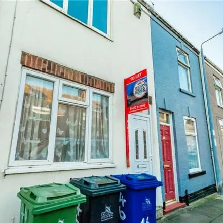 Buy this 3 bed townhouse on 46 Ripon Street in Grimsby, DN31 2HG