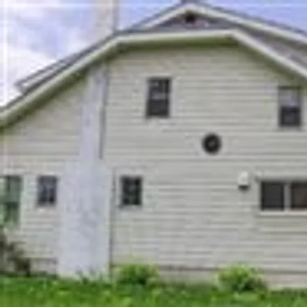Rent this 4 bed house on 1056 Berwick blvd