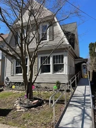 Buy this 3 bed house on 724 West 7th Street in Erie, PA 16502