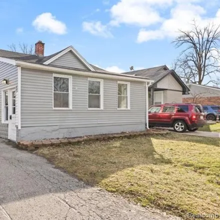 Buy this 3 bed house on 27515 Long Street in Livonia, MI 48152