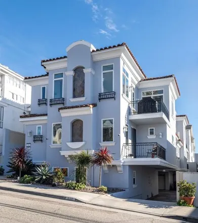 Buy this 3 bed townhouse on 672 5th Street in Hermosa Beach, CA 90254