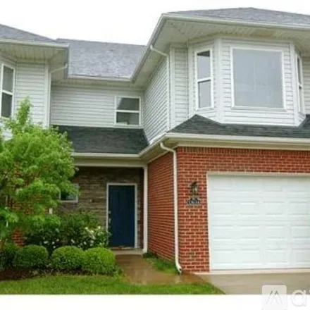 Rent this 3 bed townhouse on 13634 Pinnacle Gardens Cir