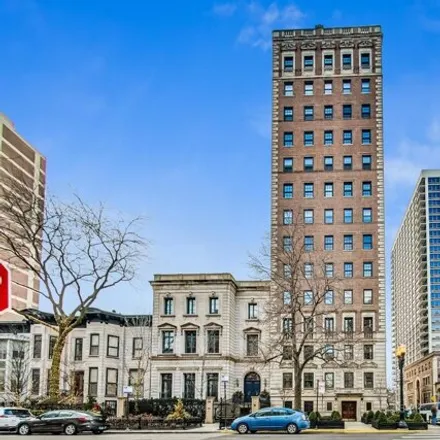 Buy this 3 bed condo on 1366 North Dearborn Street in Chicago, IL 60610