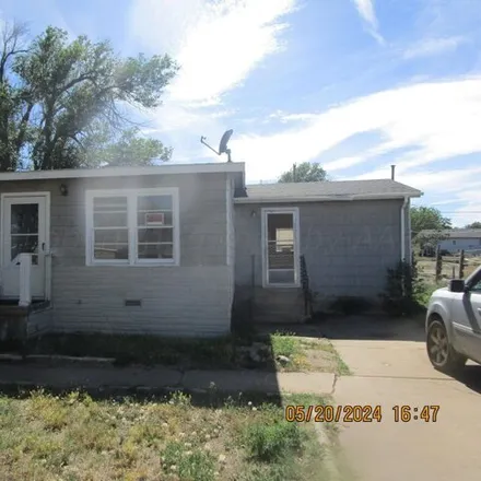 Rent this 3 bed house on 1009 North Tennessee Street in Amarillo, TX 79106