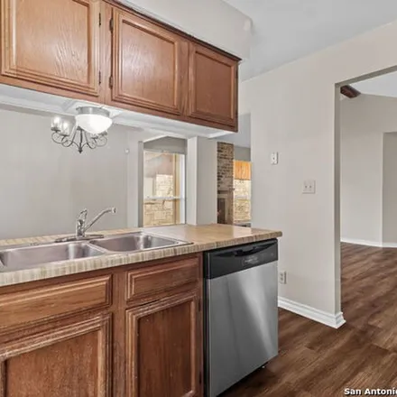 Image 3 - 2585 White Deer Lane, Bexar County, TX 78245, USA - Apartment for rent