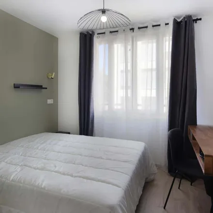 Rent this 2 bed room on 29 Rue Élie Rochette in 69007 Lyon, France