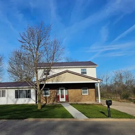 Buy this 4 bed house on 598 North Western Avenue in Platteville, WI 53818